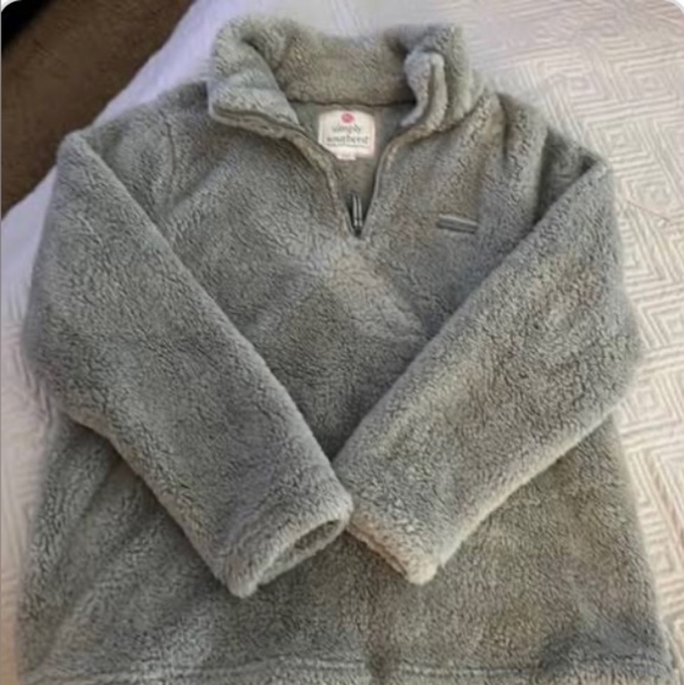 Simply Southern Sherpa Fleece Women’s Pullover - Size Small - Grey
